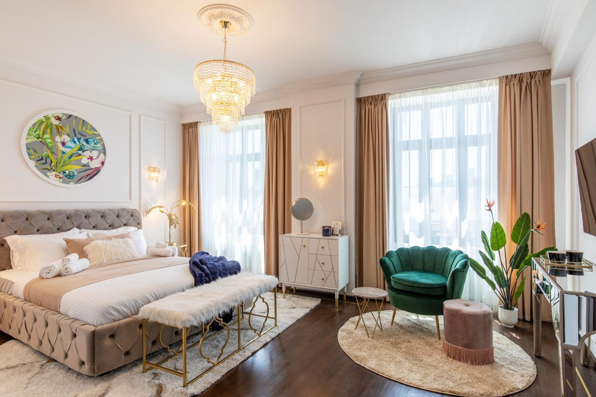 Old Town One Bedroom Apartament
